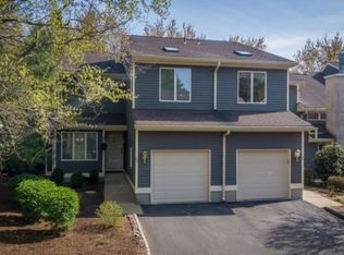 42 Inverrary Pl, Annandale, NJ 08801