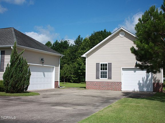 2nd image of 318 Tradewinds Way