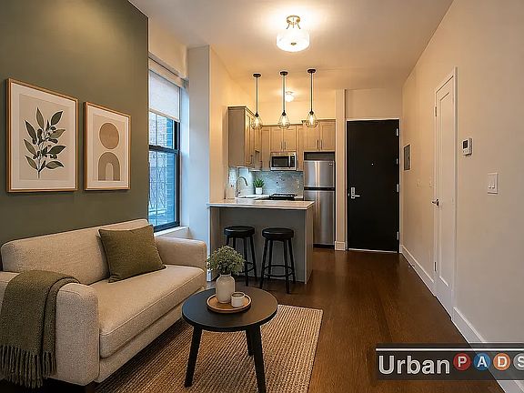 3rd image of 1111 Clarkson Ave #5C
