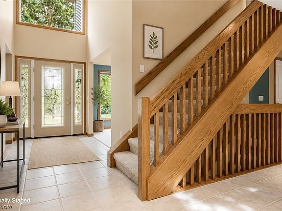 3rd image of 6435 Suzanne Ln