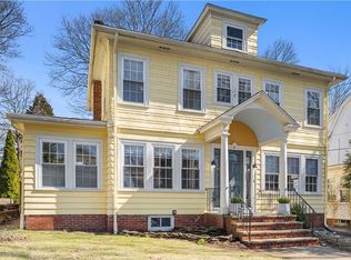 19 Cold Spring St, Providence, RI 02906