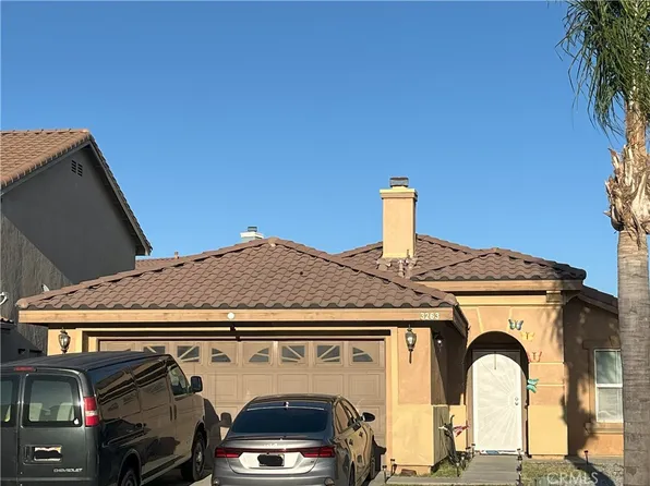 3263 Blossom Dr, Perris, CA 92571