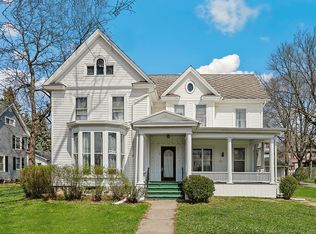309 E 3rd St, Sandwich, IL