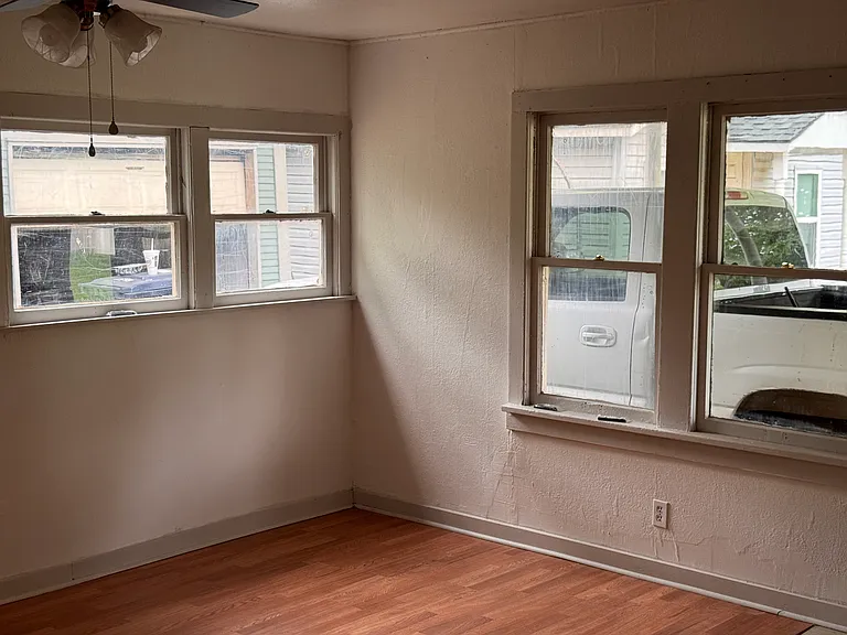 3225 NW 15th St — Photo 5
