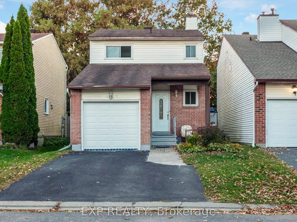 4 Fulham Ct E, Ottawa, ON K2J 2L6