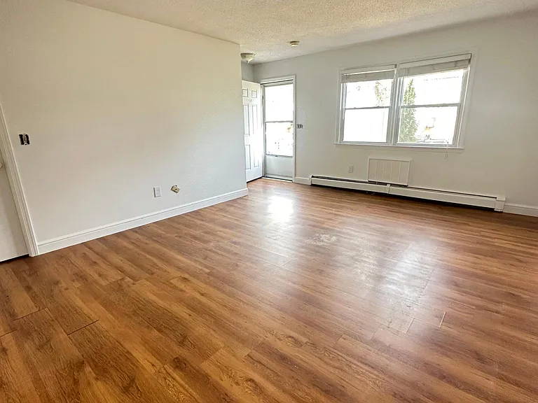 68 Laird Dr #68 — Photo 3