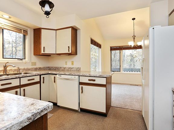 4th image of 1501 W Water St Suite 73