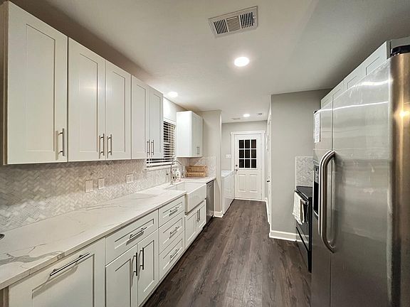 4th image of 12567 Hackberry Dr