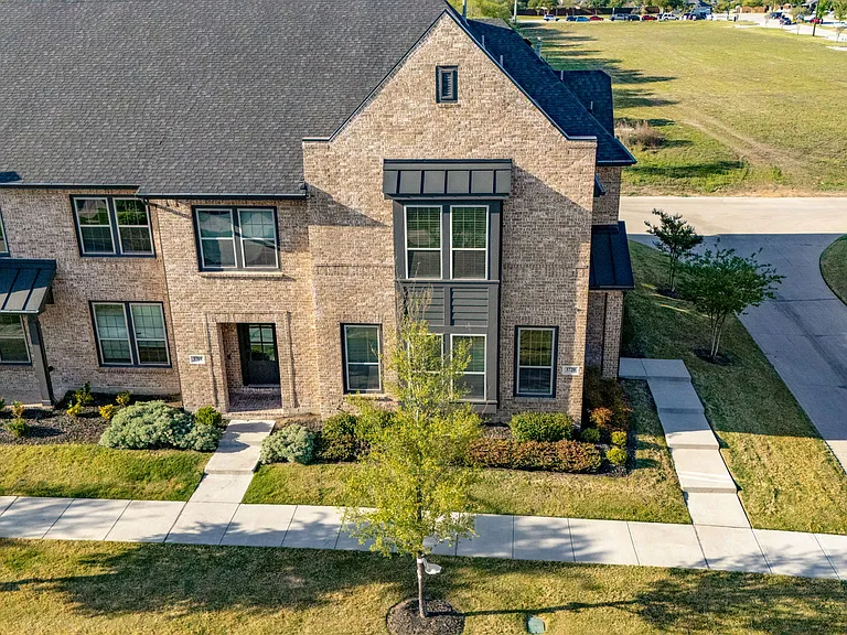 3720 Dutchess Dr — Photo 42