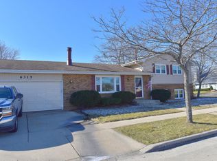 6315 69th St, Kenosha, WI 53142