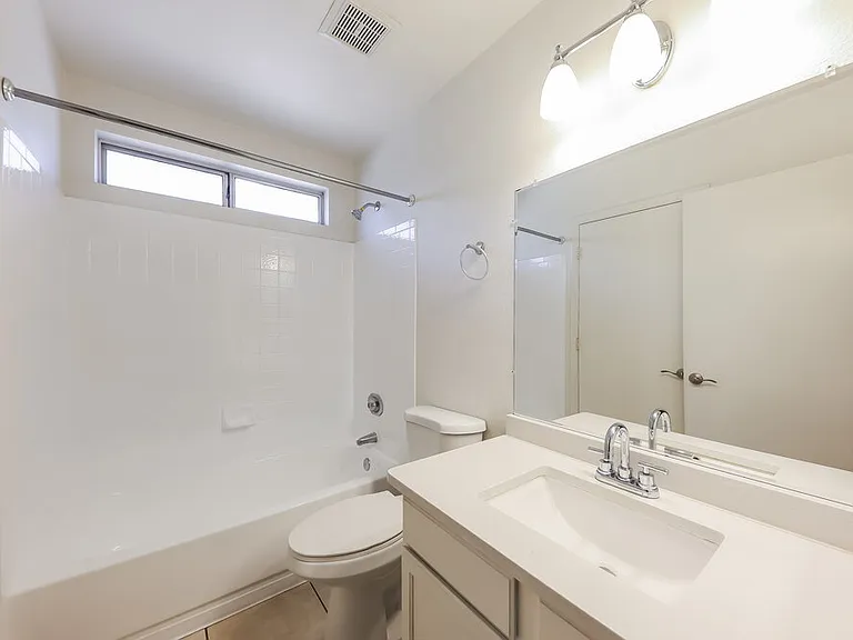 7056 W Eva St — Photo 15