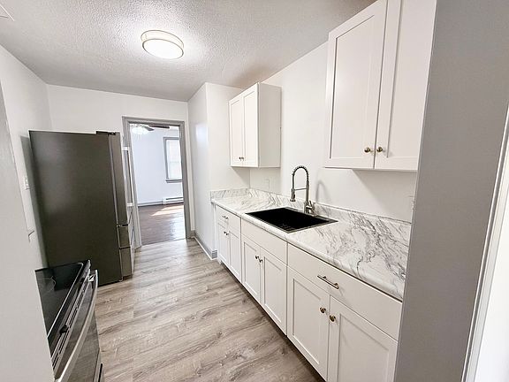2nd image of 4713 Caldwell Ave