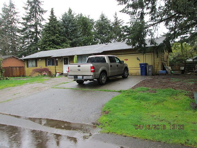2nd image of 4729 123rd Pl NE