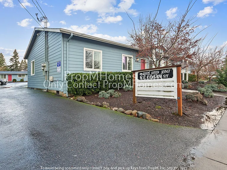 15559 NE Glisan St — Photo 17