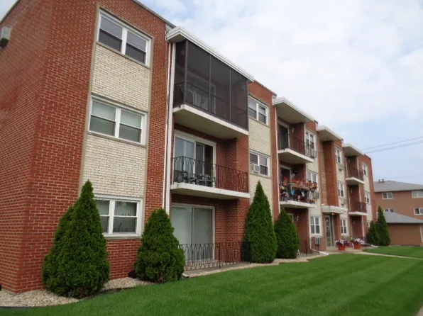 10524 S Pulaski Rd APT 3ME, Oak Lawn, IL 60453