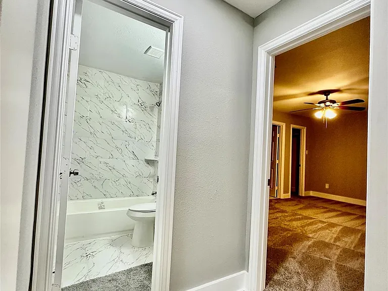 10210 Ashville Dr — Photo 12