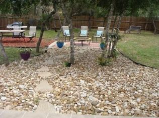 727 S 9th St, Aransas Pass, TX 78336