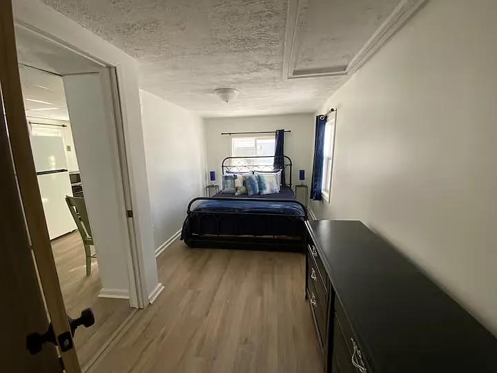 115 McKenzie St — Photo 9