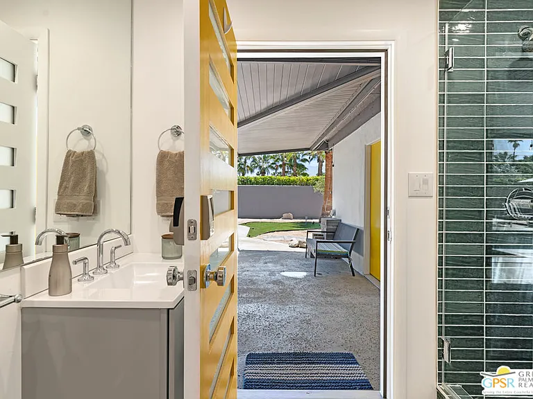 1405 E Tachevah Dr — Photo 23