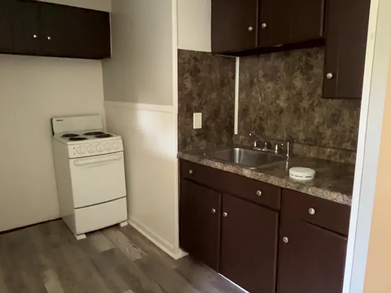 828 Wall St #4 — Photo 1