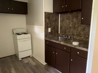 828 Wall St #4, Pt Huron, MI 48060