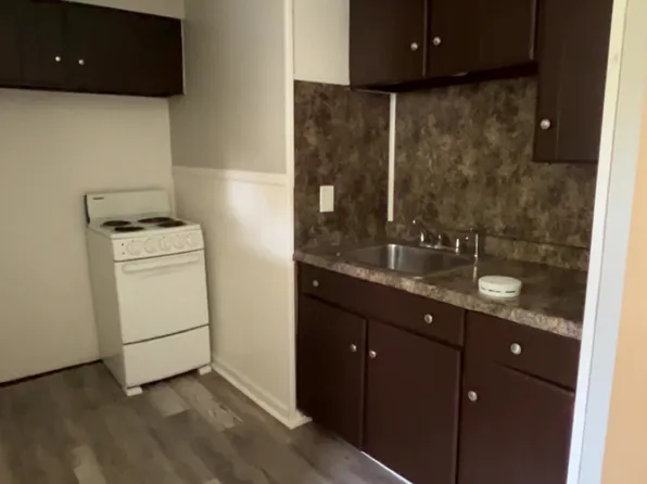 828 Wall St #4, Pt Huron, MI 48060