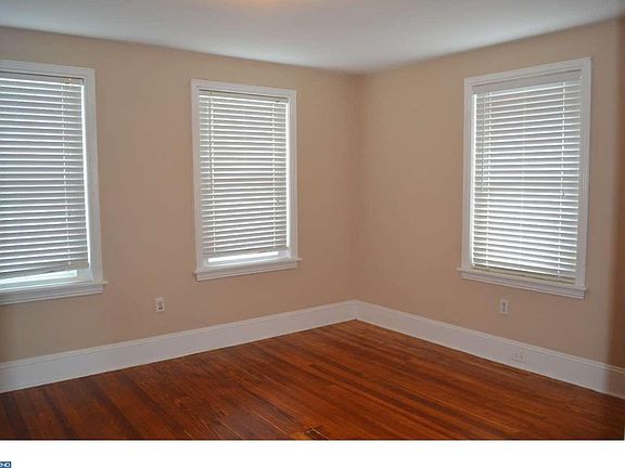 2nd image of 812 Penn St #814
