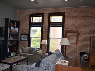546 Washington St APT 202, Columbus, IN 47201