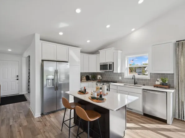 23129 Hazel Ln, Rogers, MN 55374