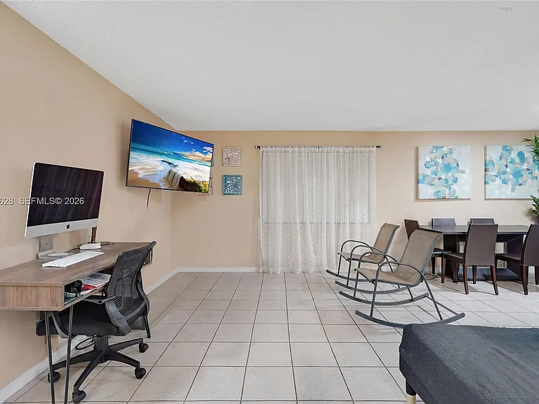 301 SW 86th Ave #101 — Photo 6