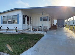 2022 Oahu Dr, Holiday, FL 34691