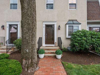 10 Denmark Ln UNIT 10, Needham, MA, 02492