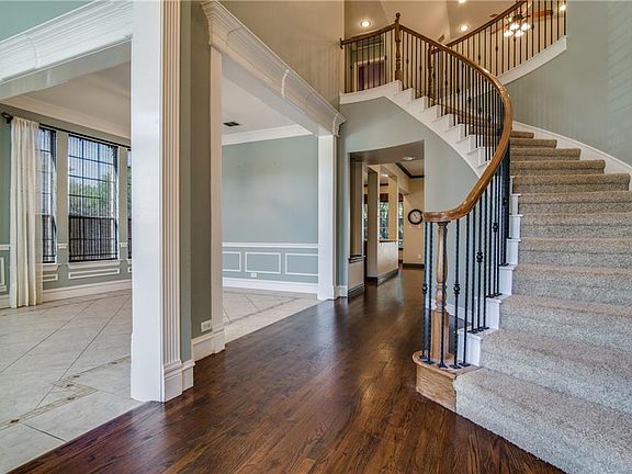 4th image of 402 Parkwood Ct
