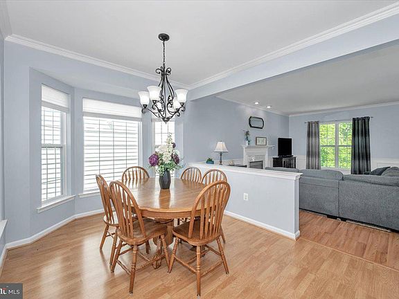 3rd image of 9718 Fleetwood Way