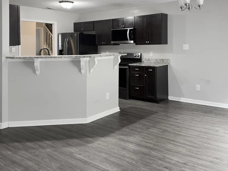 203 Saw Briar Ct — Photo 6