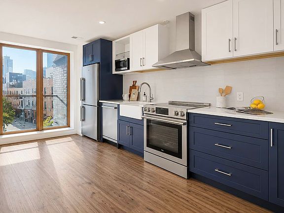 3rd image of 540 Graham Ave #305