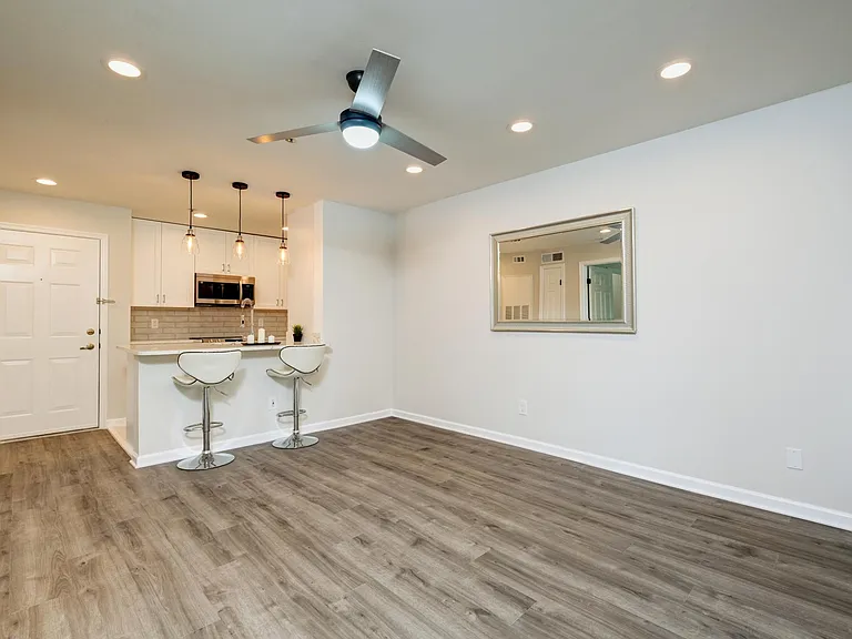 2227-3315 Wyndham Cir #2227 — Photo 10
