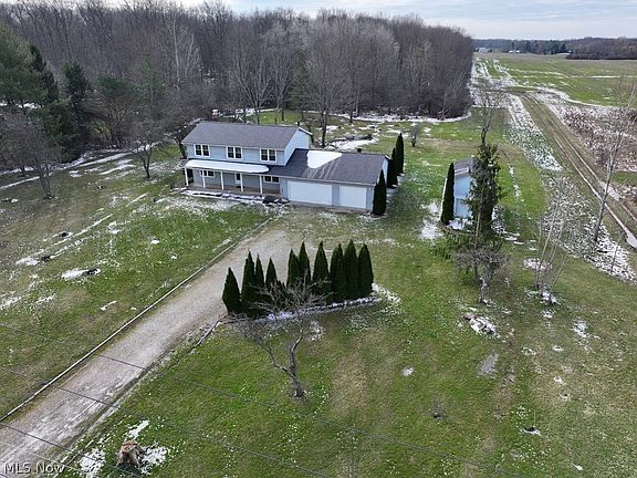 4th image of 2672 Crackel Rd