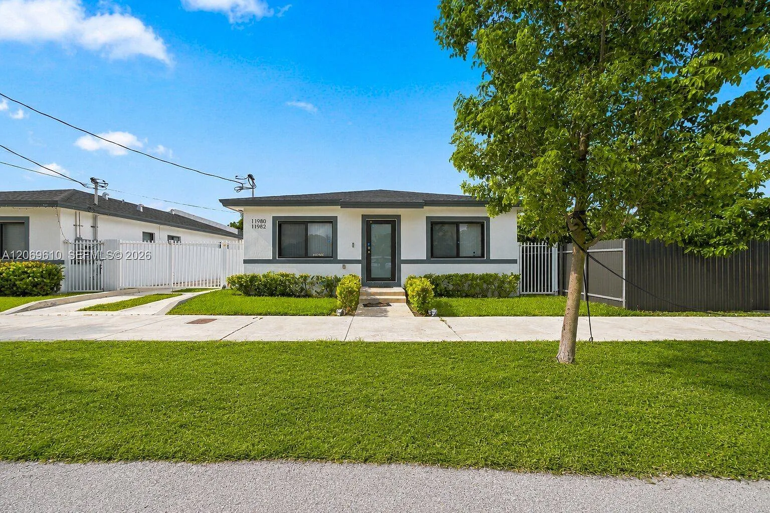 Symmes - Sharman Tract — Photo 1