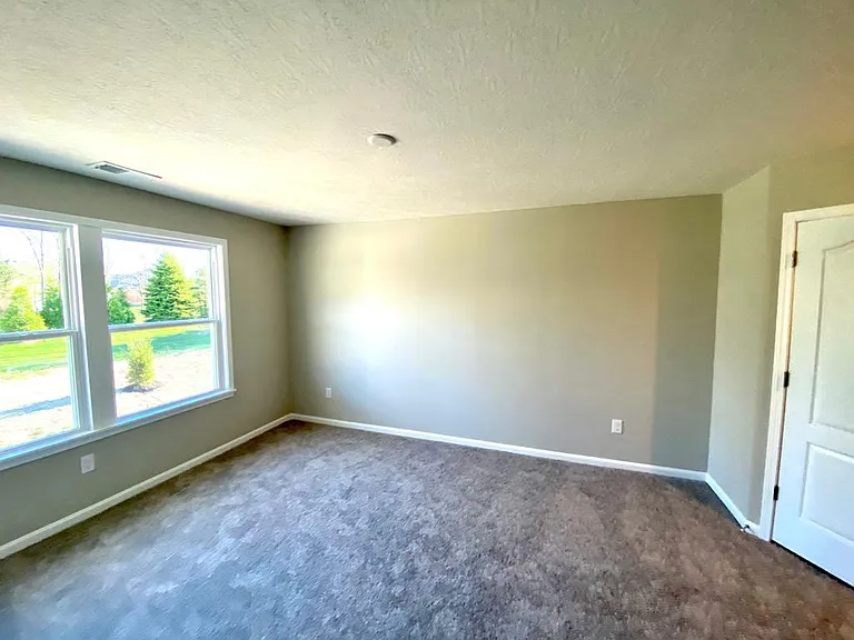 154 Old Pond Rd — Photo 8