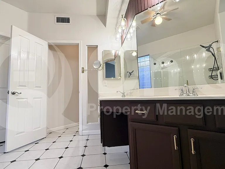4028 W Blackhawk Dr — Photo 17