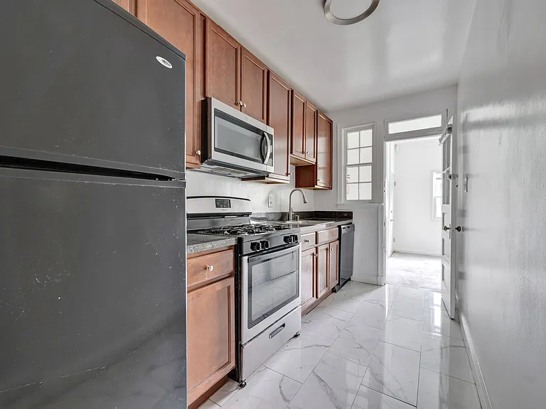 4500 Macarthur Blvd NW #1 — Photo 13
