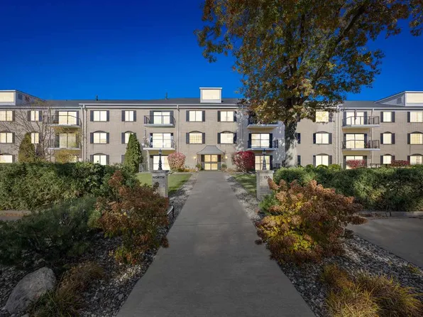 130 Thompson Dr SE APT 210, Cedar Rapids, IA 52403