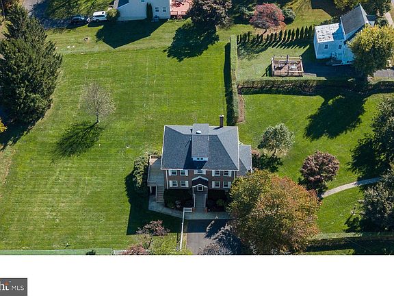4th image of Belmont Ave