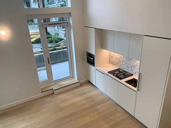 5th image of 1365 Davie St #506