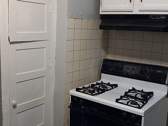4th image of 15039 Sorrento St