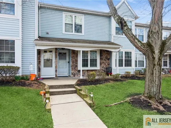89 Wycombe Pl, Somerset, NJ 08873