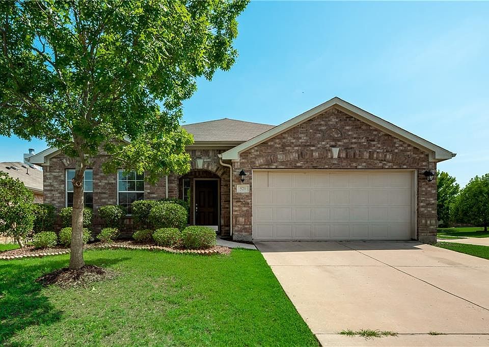 1st image of 520 Creekside Dr