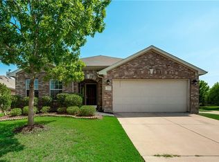 520 Creekside Dr, Princeton, TX 75407