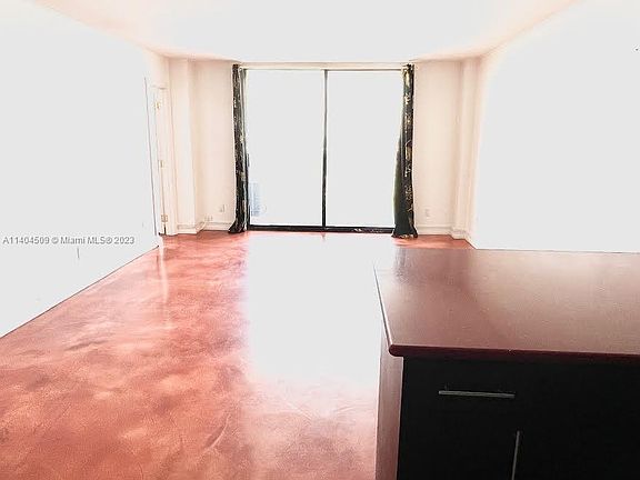 5th image of 13499 Biscayne Blvd APT 1411